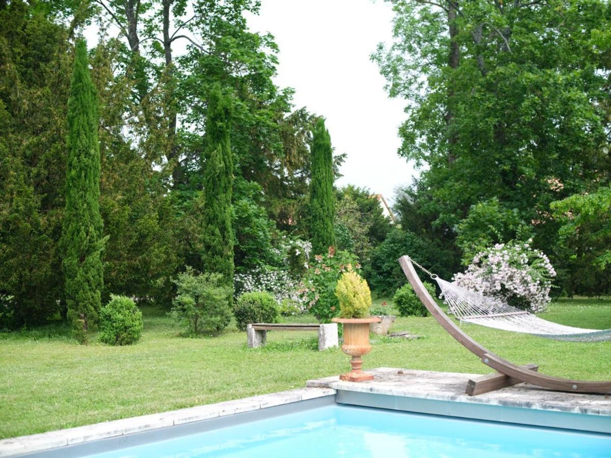 Cote Park Bed & Breakfast Givry  Exterior photo